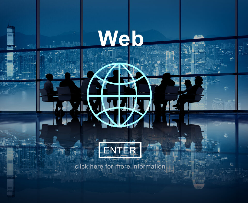 Best SEO agency in kamla nagar business meeting with icon Web